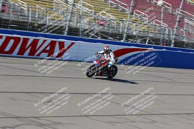 media/Aug-27-2022-Fastrack Riders (Sat) [[c588535105]]/Level 1/Session 1 Start Finish/
